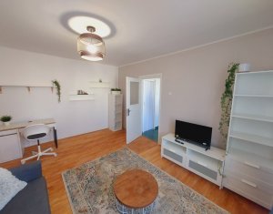 Ocazie! Apartament decomandat, Central