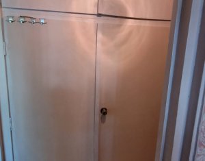 Appartement 4 chambres à vendre dans Cluj-napoca, zone Manastur