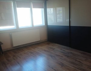 Apartment 4 rooms for sale in Cluj-napoca, zone Manastur