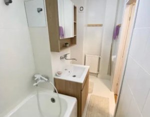 Appartement 4 chambres à vendre dans Cluj-napoca, zone Manastur