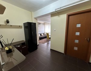 Appartement 3 chambres à louer dans Cluj-napoca, zone Marasti