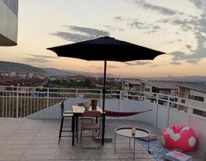 Apartment 3 rooms for rent in Floresti