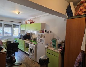 De vanzare apartament cu 2 camere Edgar Quinet