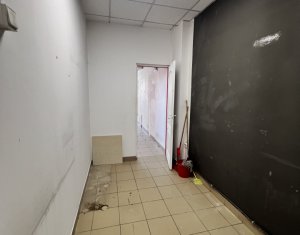 Spatiu comercial  70mp, trifazic, zona comerciala cu vad, str Dambovitei