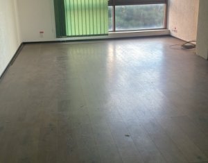 Spatiu birou sau servicii, str. Plopilor langa restaurant Nobori