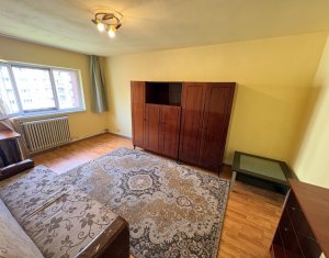Apartament 3 camere, strada Prof.Ciortea, imobil izolat termic, acoperis tabla !