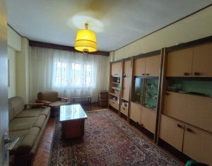 Lakás 4 szobák eladó on Cluj-napoca, Zóna Manastur