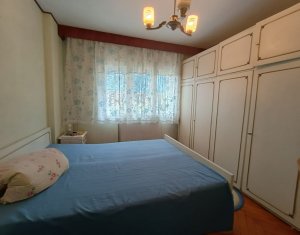 Lakás 4 szobák eladó on Cluj-napoca, Zóna Manastur