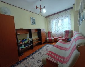 Lakás 4 szobák eladó on Cluj-napoca, Zóna Manastur
