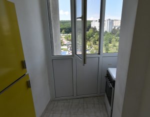 Apartament cu 2 camere decomandat langa baza sportiva, priveliste frumoasa