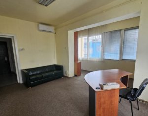 Oferta noua! Apartament cu 2 camere, situat ultracentral, Piata Mihai Viteazul !