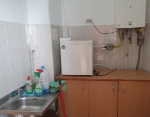 Oferta noua! Apartament cu 2 camere, situat ultracentral, Piata Mihai Viteazul !