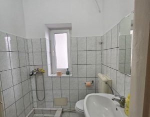 Oferta noua! Apartament cu 2 camere, situat ultracentral, Piata Mihai Viteazul !