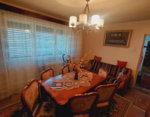 Apartament 4 camere, 83 mp, balcon, etaj 2 din 4, Manastur
