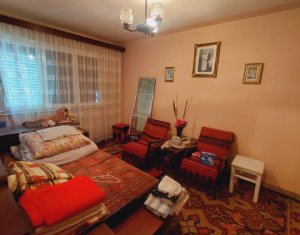 Apartament 4 camere, 83 mp, balcon, etaj 2 din 4, Manastur
