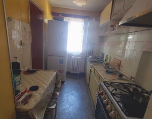 Apartament 4 camere, 83 mp, balcon, etaj 2 din 4, Manastur