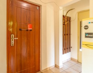 Vanzare apartament cu 3 camere str Fantanele