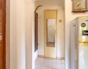 Vanzare apartament cu 3 camere str Fantanele