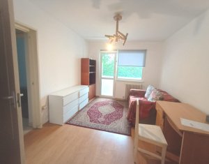 Vanzare apartament cu 3 camere str Fantanele
