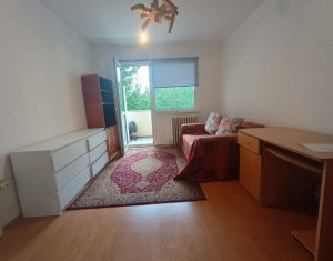 Vanzare apartament cu 3 camere str Fantanele