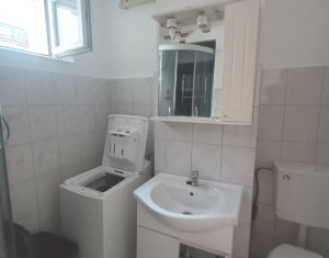 Vanzare apartament cu 3 camere str Fantanele