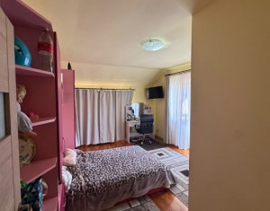 Casă spațioasă cu 4 dormitoare, 2 garaje | Cartier Buna Ziua, zona Hotel Athos