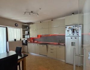 Casă spațioasă cu 4 dormitoare, 2 garaje | Cartier Buna Ziua, zona Hotel Athos