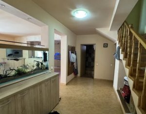 Casă spațioasă cu 4 dormitoare, 2 garaje | Cartier Buna Ziua, zona Hotel Athos