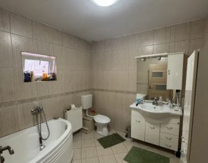 Casă spațioasă cu 4 dormitoare, 2 garaje | Cartier Buna Ziua, zona Hotel Athos