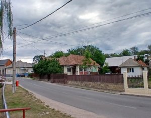 Casa in Manastireni-Cluj, teren generos, apa de la retea si fantana proprie