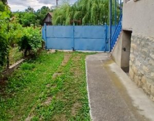 Casa in Manastireni-Cluj, teren generos, apa de la retea si fantana proprie