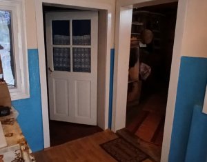 Casa in Manastireni-Cluj, teren generos, apa de la retea si fantana proprie