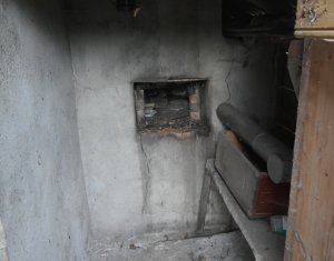 Casa cu utilitati, acces de pe asfalt in Dabaca-Cluj langa cetate