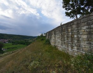 Casa cu utilitati, acces de pe asfalt in Dabaca-Cluj langa cetate