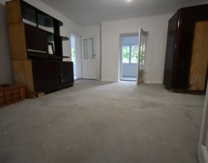Casa cu utilitati, acces de pe asfalt in Dabaca-Cluj langa cetate