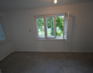 Casa cu utilitati, acces de pe asfalt in Dabaca-Cluj langa cetate
