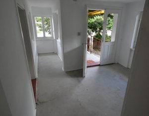 Casa cu utilitati, acces de pe asfalt in Dabaca-Cluj langa cetate