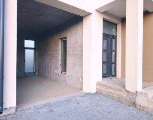 House 4 rooms for sale in Dezmir