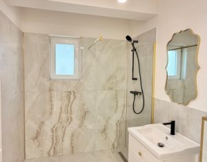 Apartment 3 rooms for rent in Floresti