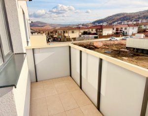 Apartment 3 rooms for rent in Floresti
