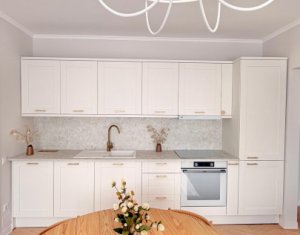 Apartment 3 rooms for rent in Floresti
