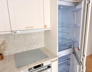 Apartment 3 rooms for rent in Floresti