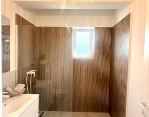 Apartment 3 rooms for sale in Floresti