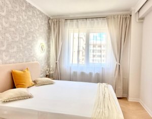 Apartment 3 rooms for sale in Floresti