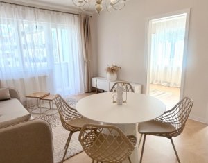 Apartment 3 rooms for sale in Floresti