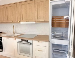 Apartment 3 rooms for sale in Floresti