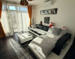 Apartment 3 rooms for sale in Floresti