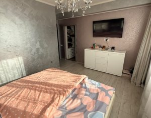 Apartment 3 rooms for sale in Floresti