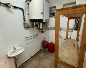 Casa de inchiriat, 180 mp, Andrei Muresanu, 6 parcari, garaj terasa, zona Sigma