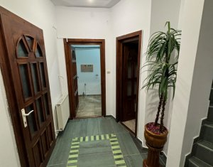 Casa de inchiriat, 180 mp, Andrei Muresanu, 6 parcari, garaj terasa, zona Sigma